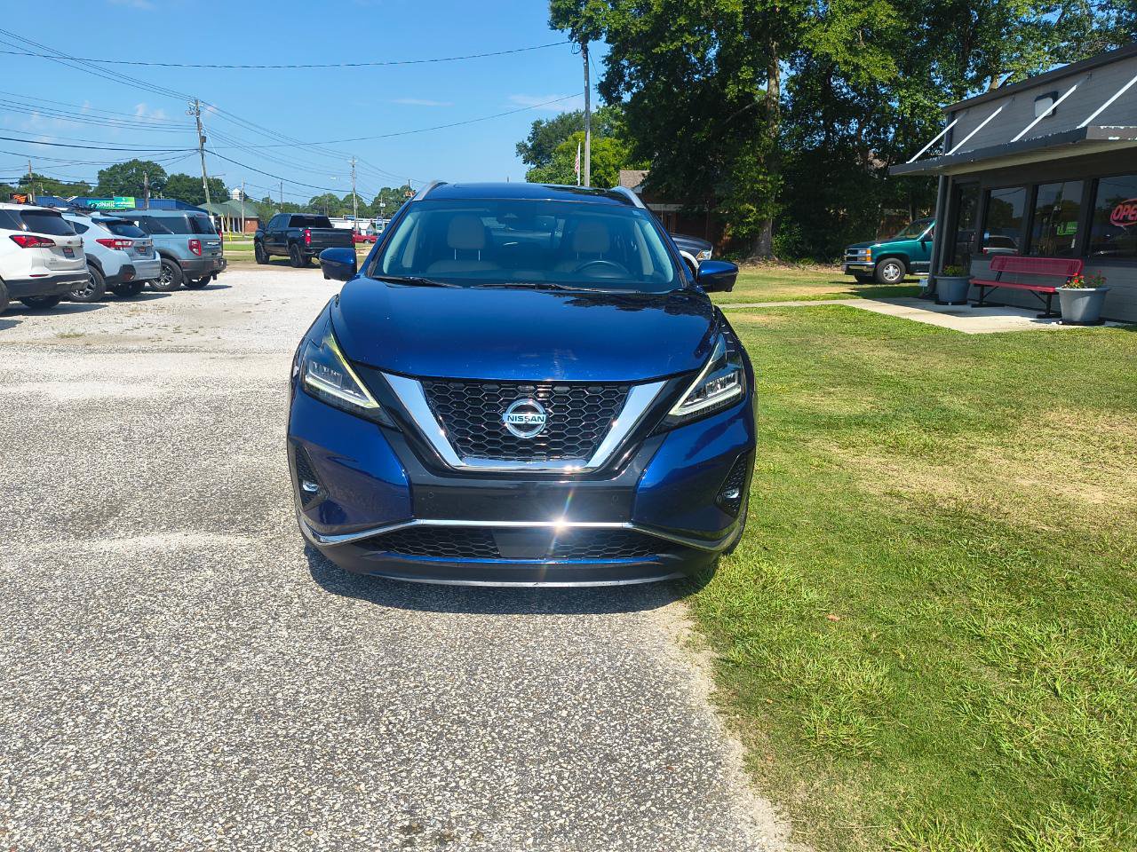 Used 2020 Nissan Murano Platinum w/ Cargo Package FWD image 3