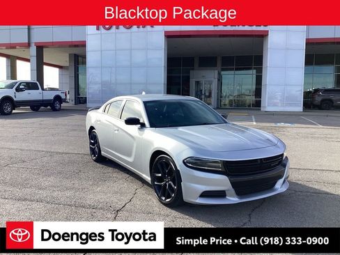 Used 2020 Dodge Charger SXT w/ Plus Group image 1