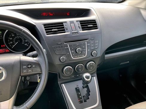 Used 2013 MAZDA MAZDA5 Grand Touring image 9