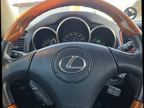 Used 2002 Lexus SC 430 Convertible image 18