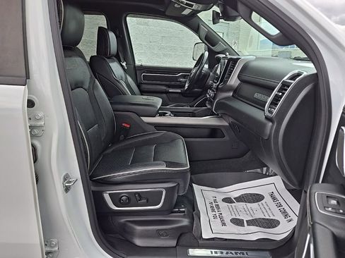 Used 2022 RAM 1500 Laramie AWD/4WD image 49