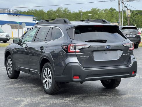 Used 2023 Subaru Outback Premium AWD/4WD image 7