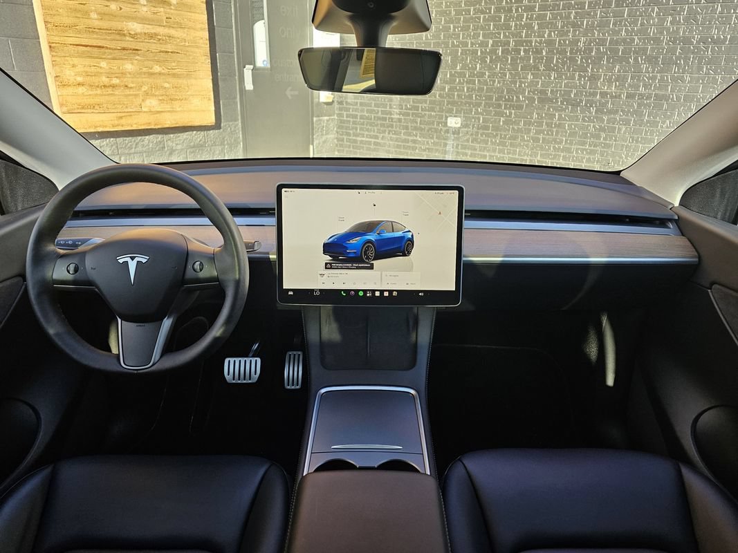Used 2022 Tesla Model Y Performance AWD/4WD image 22
