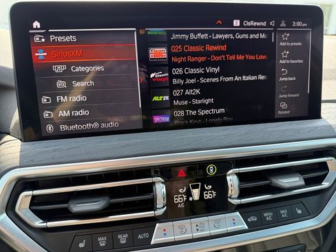 Used 2025 BMW X4 xDrive30i w/ Premium Package AWD/4WD image 22