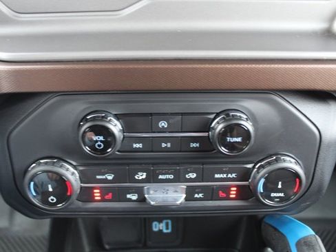 Used 2022 Ford Bronco Outer Banks image 31