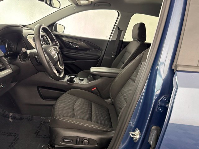 Used 2024 GMC Terrain SLE w/ Driver Convenience Package FWD image 21