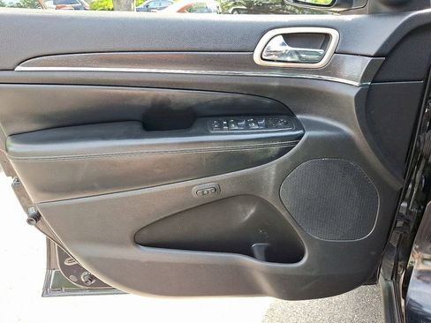 Certified 2016 Jeep Grand Cherokee Limited RWD image 13