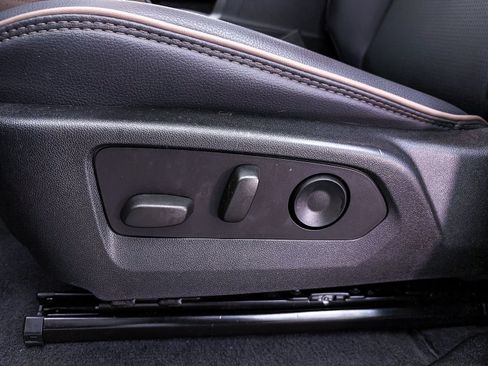 Used 2024 GMC Canyon Denali w/ LPO, Denali Black Edition AWD/4WD image 22