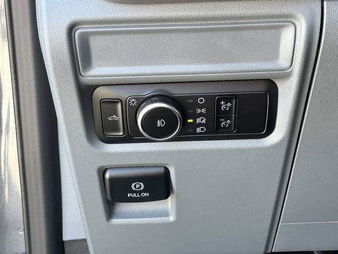 Used 2023 Ford F150 XLT w/ XTR Package image 28