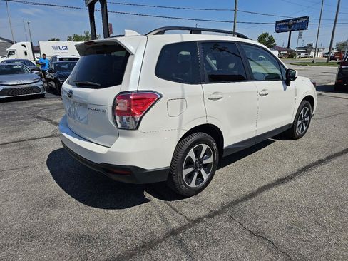 Used 2018 Subaru Forester 2.5i Premium w/ All-Weather Package AWD/4WD image 6