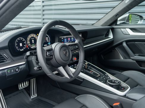 Certified 2026 Porsche 911 Turbo S AWD/4WD image 4