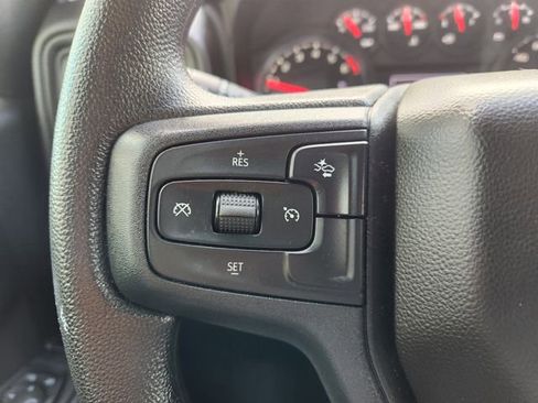 Certified 2025 Chevrolet Silverado 1500 Custom RWD image 30