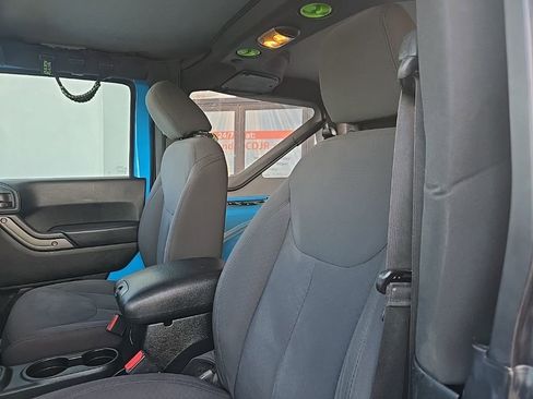 Used 2018 Jeep Wrangler Sport image 40