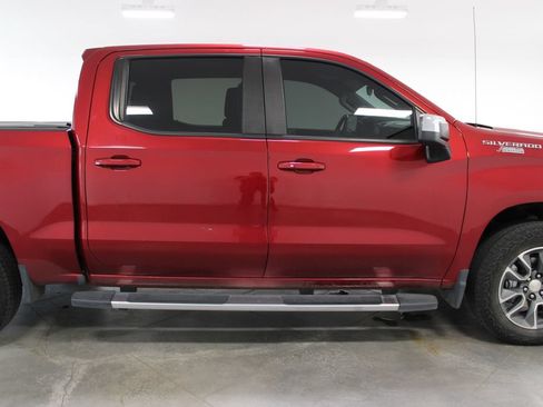 Used 2023 Chevrolet Silverado 1500 LT AWD/4WD image 11