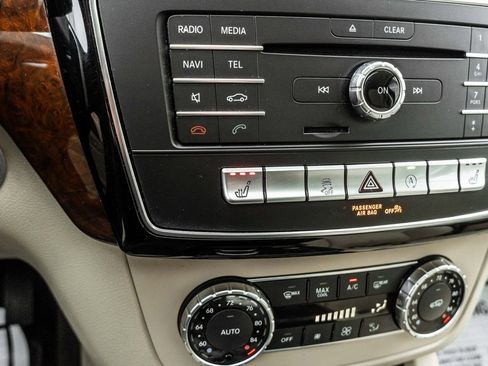 Used 2019 Mercedes-Benz GLS 450 4MATIC image 22