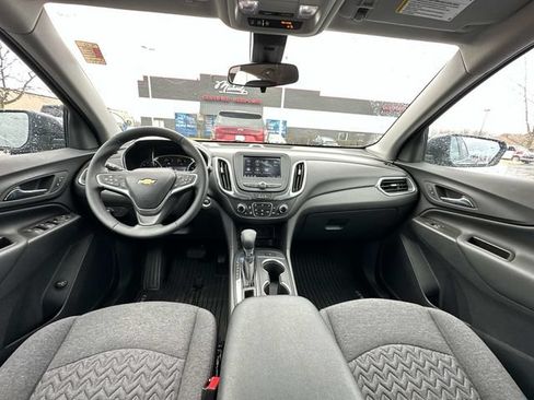 Used 2023 Chevrolet Equinox LT FWD image 13