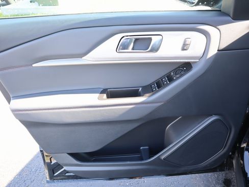 New 2026 Ford Explorer Active image 16