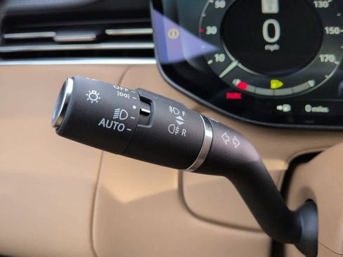 New 2026 Land Rover Range Rover SE image 28