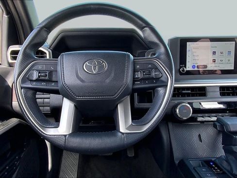 Used 2025 Toyota 4Runner SR5 RWD image 6