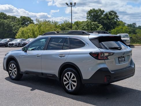 Used 2022 Subaru Outback Premium AWD/4WD image 7
