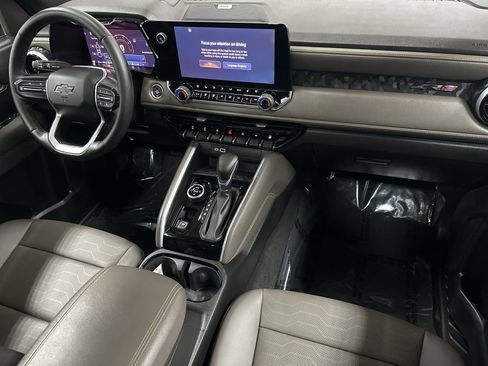 Used 2024 Chevrolet Colorado ZR2 w/ ZR2 Convenience Package III AWD/4WD image 11