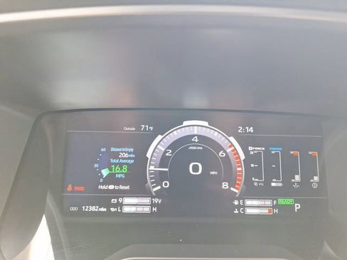 Used 2024 Toyota Tundra Limited AWD/4WD image 21