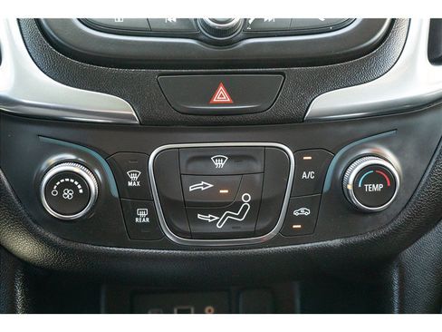 Used 2019 Chevrolet Equinox LT FWD image 13