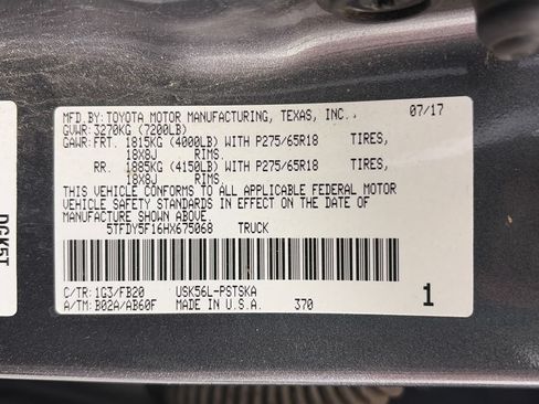 Used 2017 Toyota Tundra SR5 w/ TRD Off Road Package AWD/4WD image 9