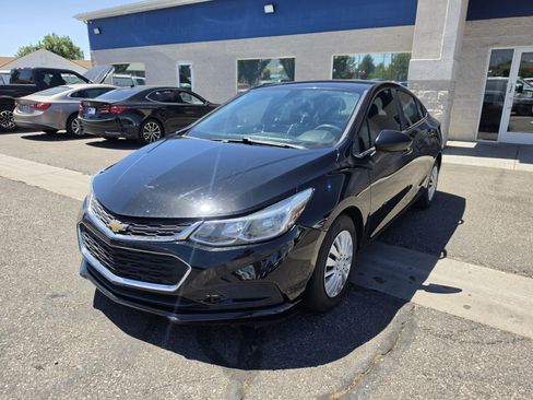 Used 2017 Chevrolet Cruze LS FWD image 25
