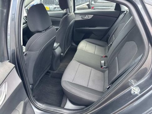 Used 2023 Kia Forte LXS FWD image 16