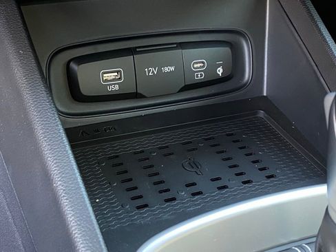 New 2026 Hyundai Venue SEL image 19