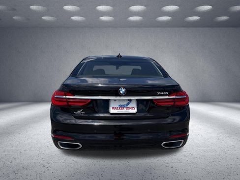 Used 2019 BMW 740i RWD image 3