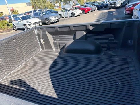 Used 2012 Toyota Tundra 4x4 Double Cab image 6