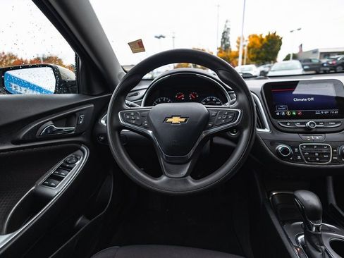 Used 2023 Chevrolet Malibu LT image 15