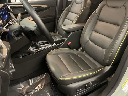 Used 2024 Chevrolet TrailBlazer ACTIV w/ Driver Confidence Package FWD image 12