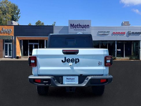 Used 2026 Jeep Gladiator Sport AWD/4WD image 5