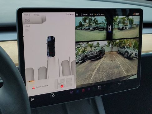 Used 2024 Tesla Model Y Long Range AWD/4WD image 29