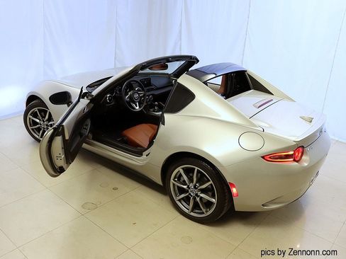 Used 2023 MAZDA MX-5 Miata Grand Touring w/ Weather Package image 11