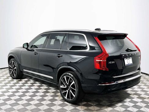 Used 2025 Volvo XC90 B5 Plus w/ Protection Package Premier image 5
