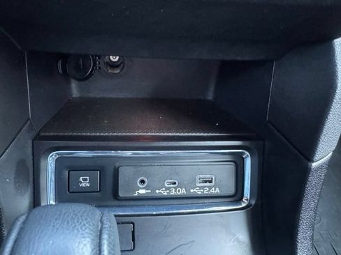 Used 2023 Subaru Ascent Limited w/ Technology Package AWD/4WD image 33