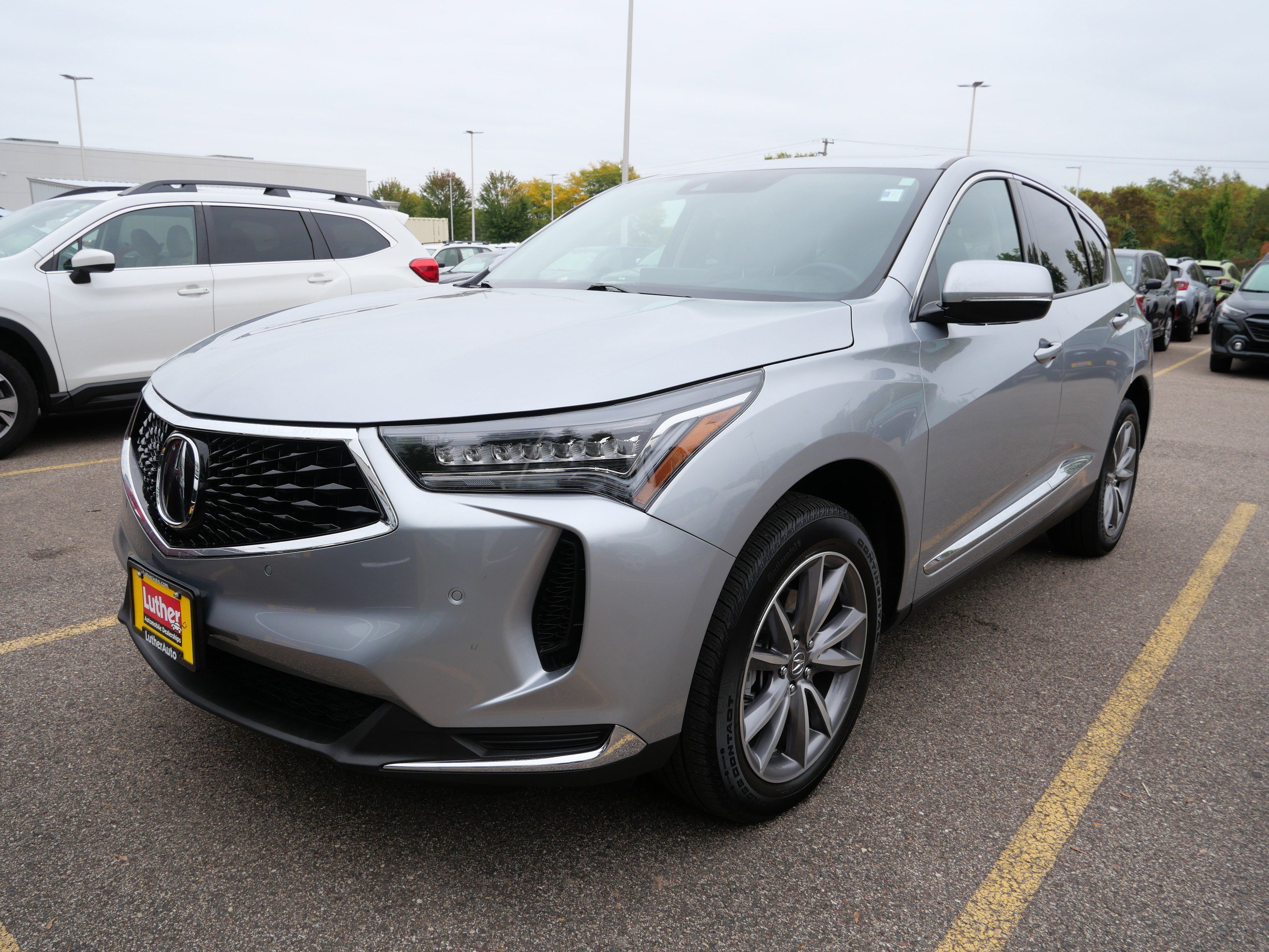 Used 2023 Acura RDX w/ Technology Package AWD/4WD image 2