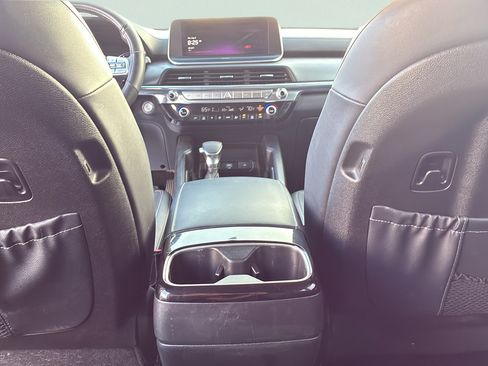 Used 2022 Kia Telluride LX FWD image 26