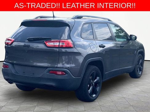 Used 2016 Jeep Cherokee Sport FWD image 5
