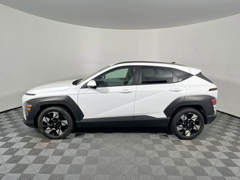 Used 2024 Hyundai Kona SEL FWD image 6