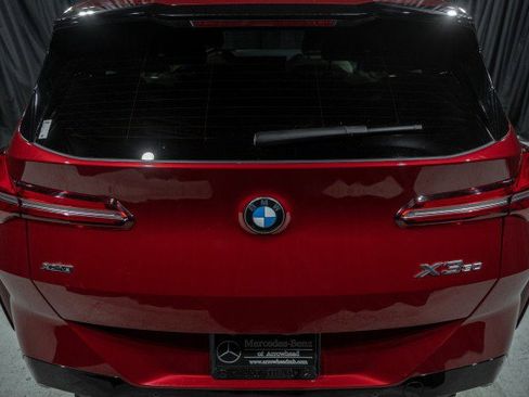 Used 2025 BMW X3 xDrive30i w/ Premium Package image 6