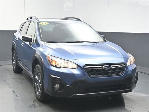 Used 2021 Subaru Crosstrek 2.5i Sport w/ Moonroof Package image 2