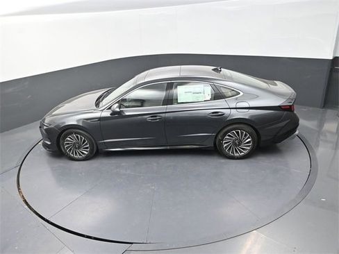 New 2026 Hyundai Sonata Limited image 27