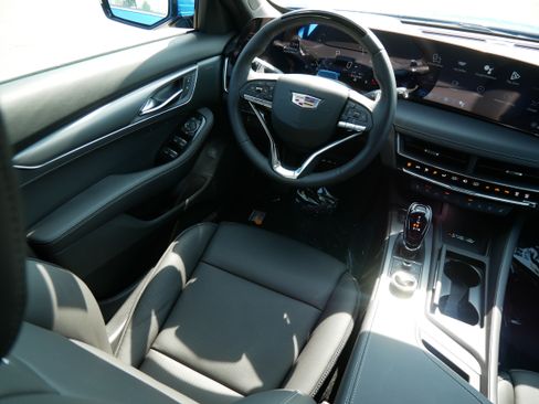 Used 2026 Cadillac CT5 Premium Luxury AWD/4WD image 9
