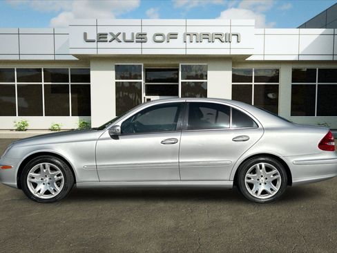 Used 2003 Mercedes-Benz E 500 Sedan image 2