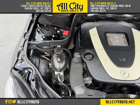 Used 2010 Mercedes-Benz E 350 E 350 4MATIC Sedan 4D image 37